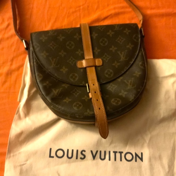 SOLD!!! Authentic LV Chantilly bag GENTLY USED. - Picture 4 of 13